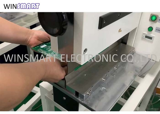 3mmの厚さの刃のギロチンPCBのカッターPCB CNC機械はカスタマイズした